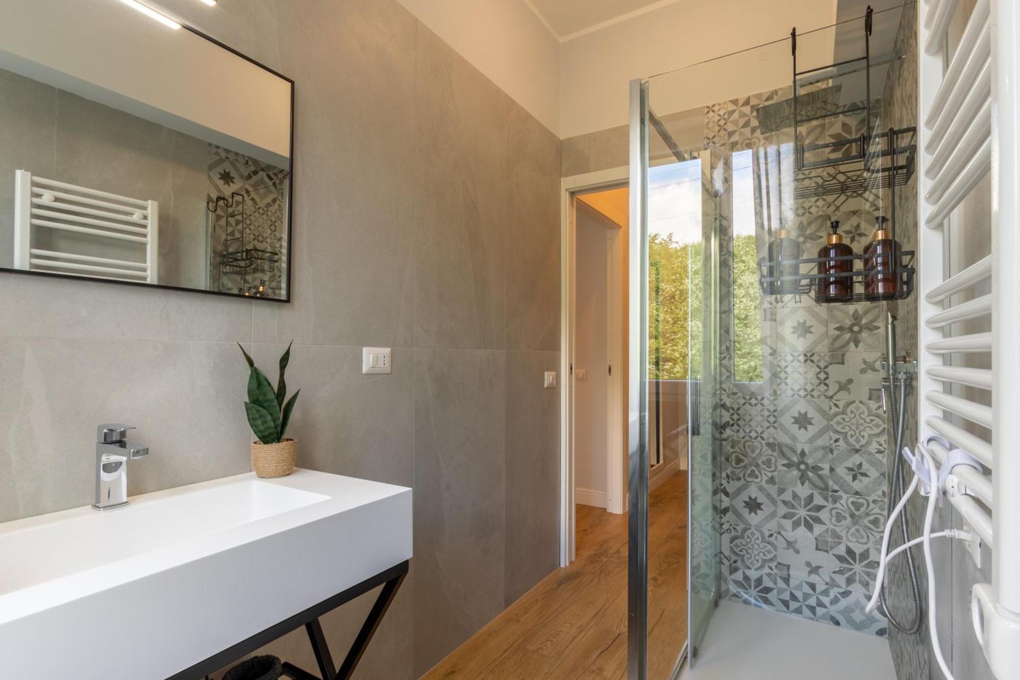 Lavarell - Exclusive Apartment Комо Екстериор снимка